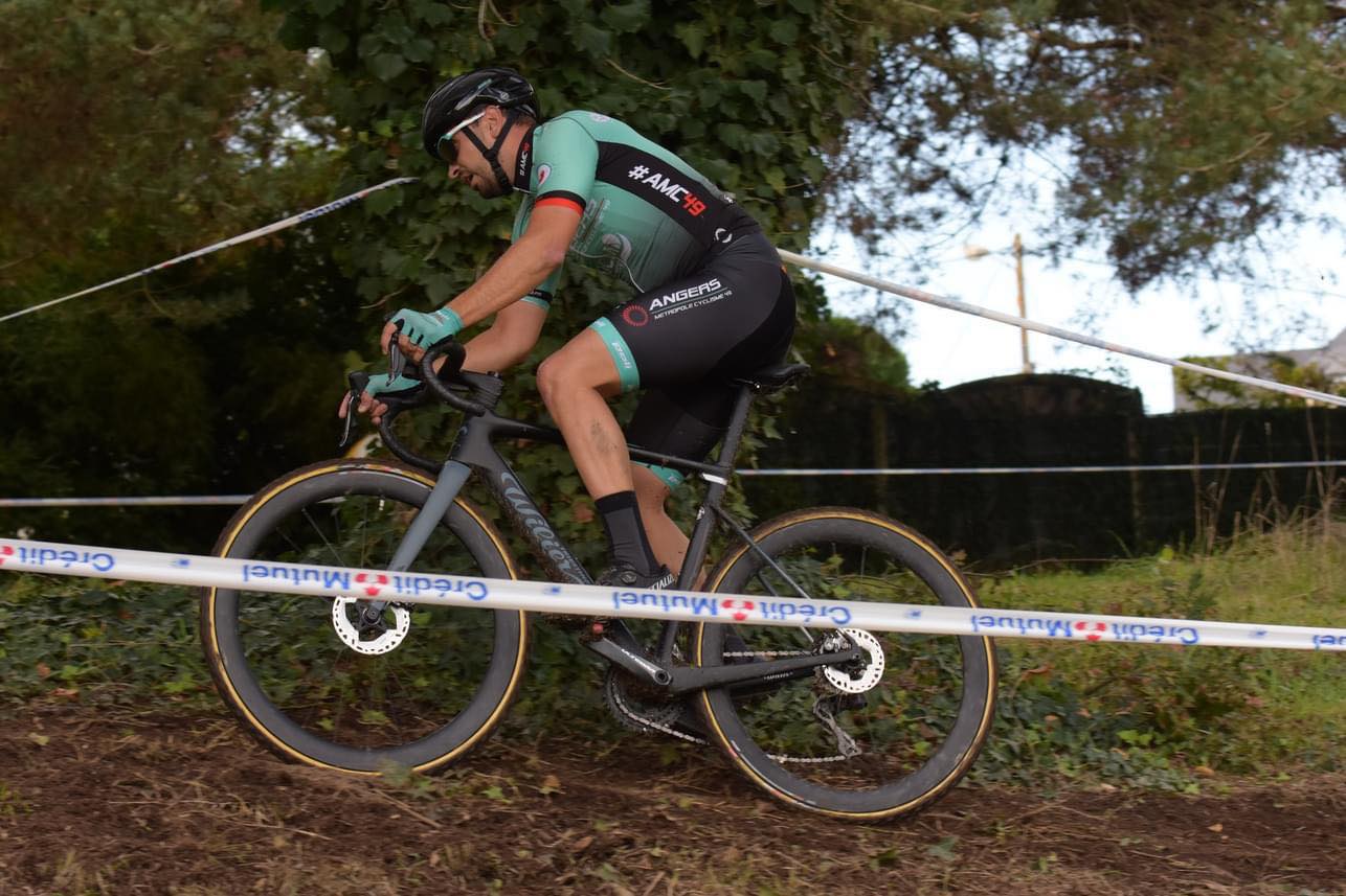 Destockage velo store cyclo cross
